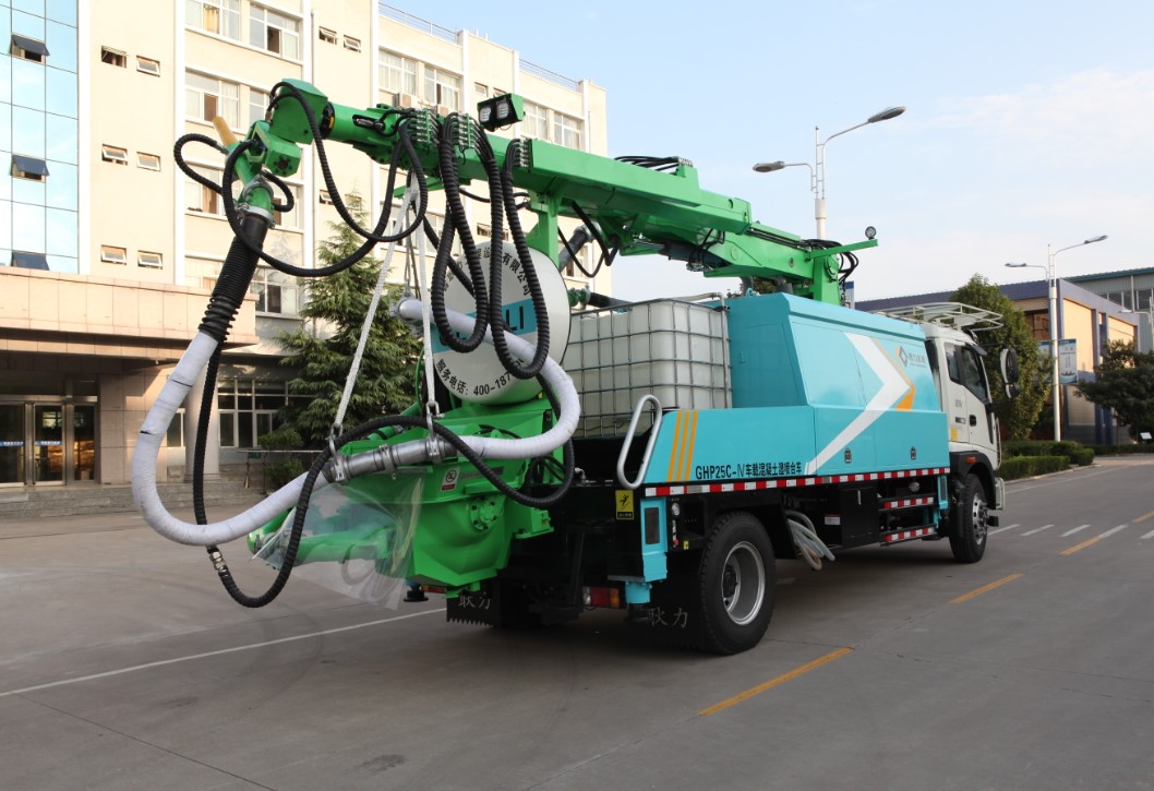 01-GHP25C-IV車(chē)載混凝土濕噴臺(tái)車(chē).JPG 01-GHP25C-IV車(chē)載混凝土濕噴臺(tái)車(chē).JPG