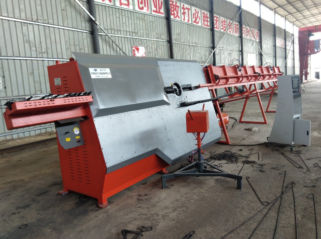 數(shù)控鋼筋彎箍機(jī)3.JPG 數(shù)控鋼筋彎箍機(jī)3.JPG