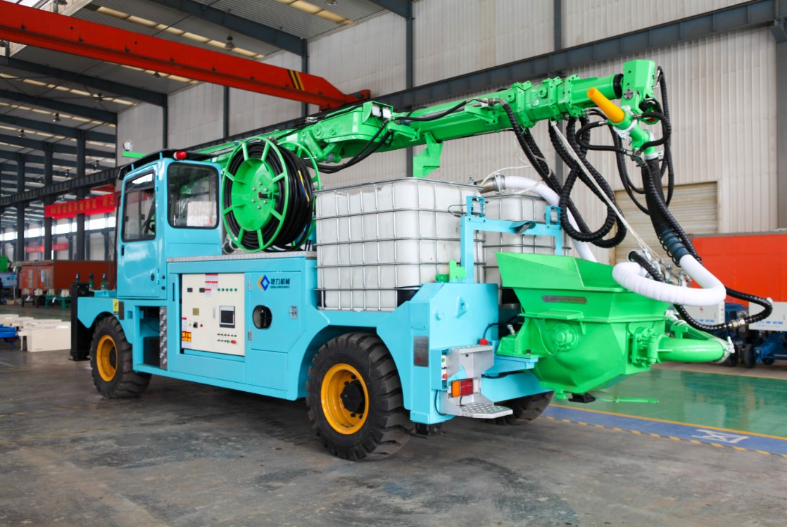 03-GHP30G-IVA車(chē)載混凝土濕噴臺(tái)車(chē).JPG 03-GHP30G-IVA車(chē)載混凝土濕噴臺(tái)車(chē).JPG