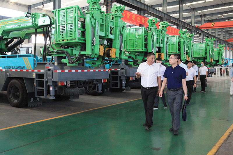 調(diào)研組3.jpg 調(diào)研組3.jpg